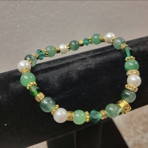 Gold, White, and Green Bead Stretch Bracelet